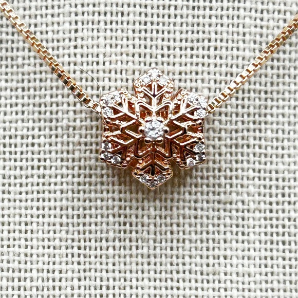 NWOT Sterling silver 18k rose gold plated snowflake necklace pendant 18” - Picture 8 of 10